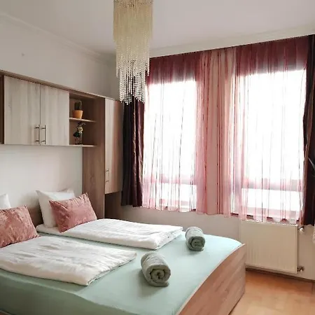 Leda Hideaway By Nw